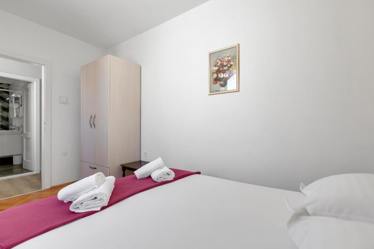 Apartment Riva Makarska Buitenkant foto