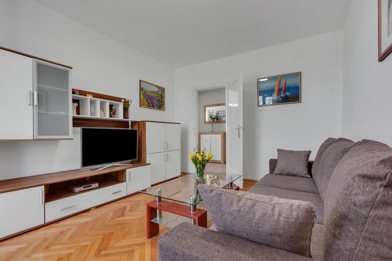 Apartment Riva Makarska Buitenkant foto