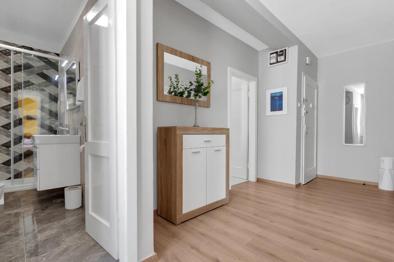 Apartment Riva Makarska Buitenkant foto