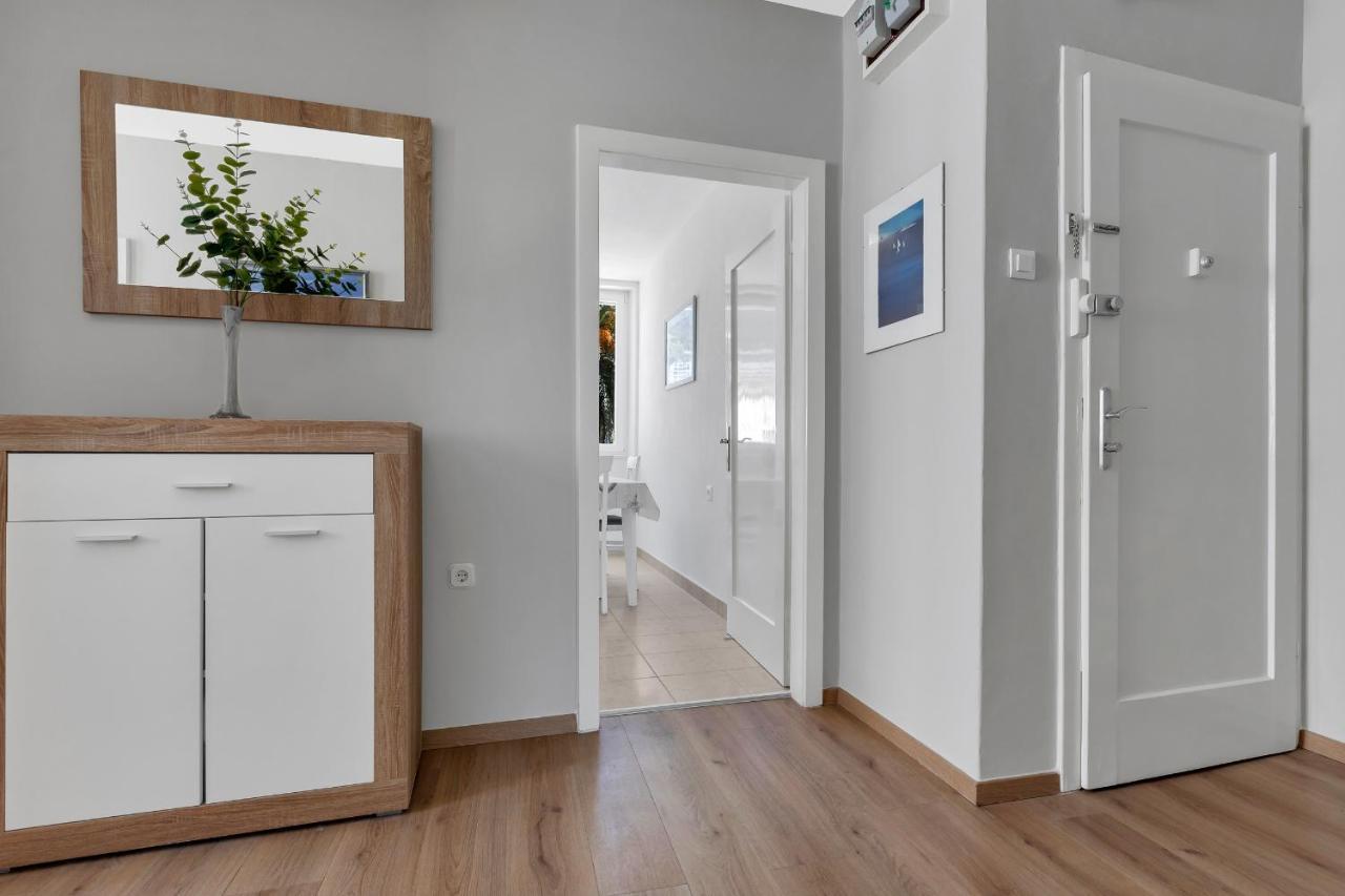 Apartment Riva Makarska Buitenkant foto