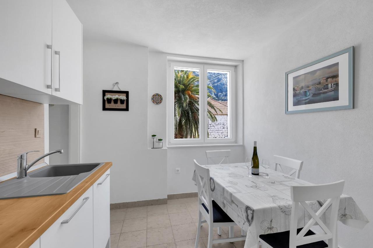 Apartment Riva Makarska Buitenkant foto