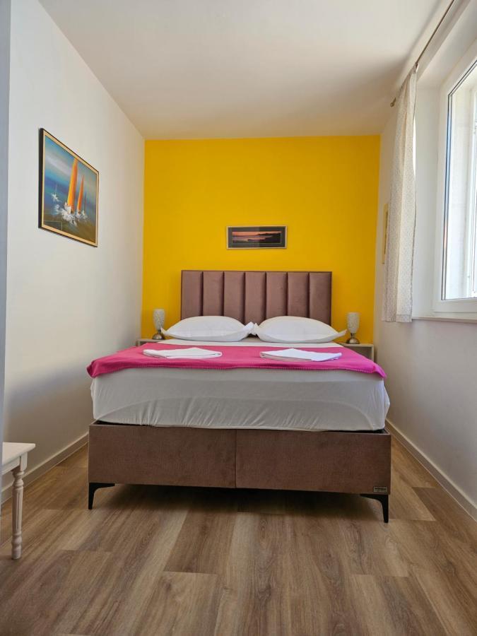 Apartment Riva Makarska Buitenkant foto
